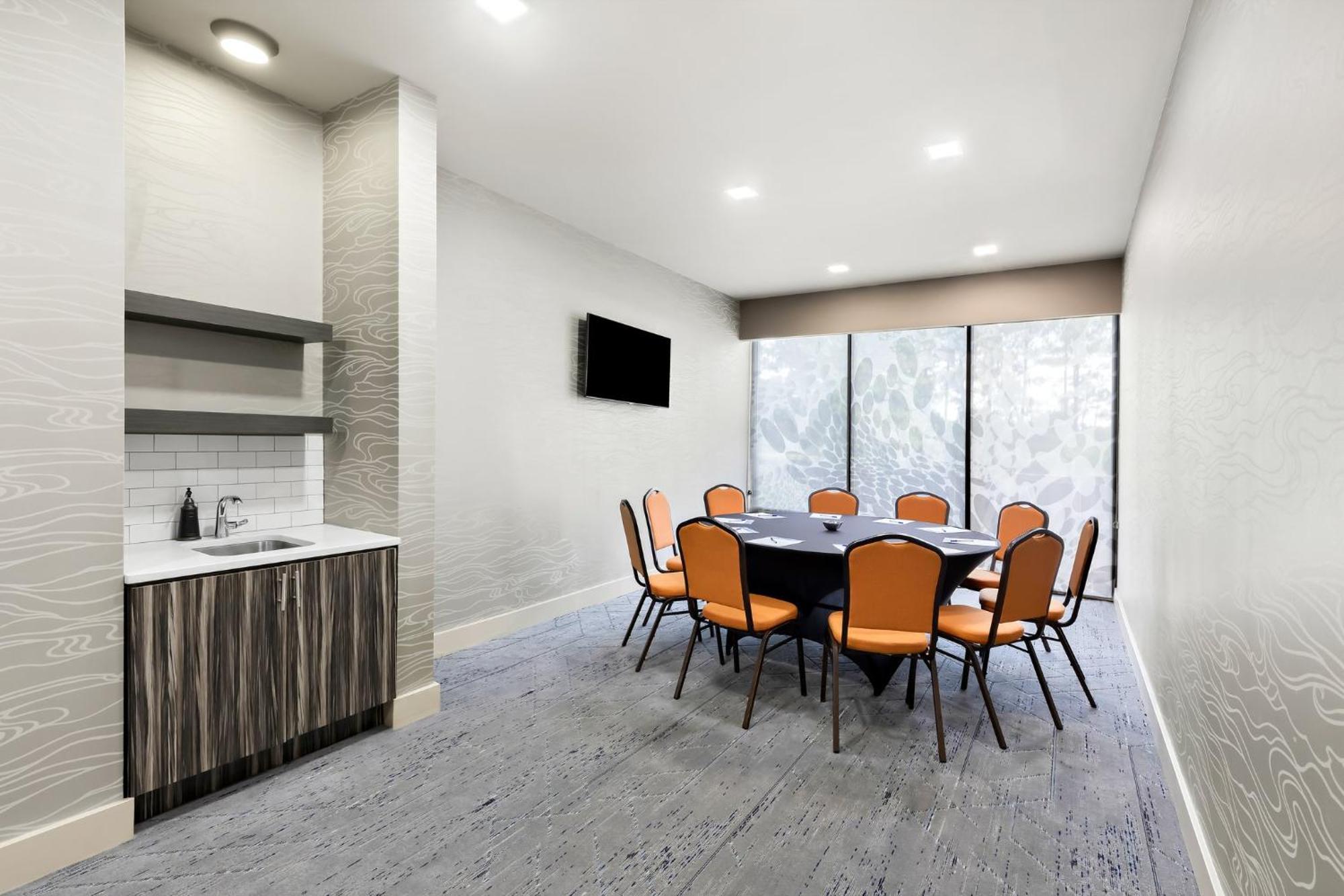 Holiday Inn Express Atlanta Galleria-Ballpark Area By Ihg Smyrna Esterno foto