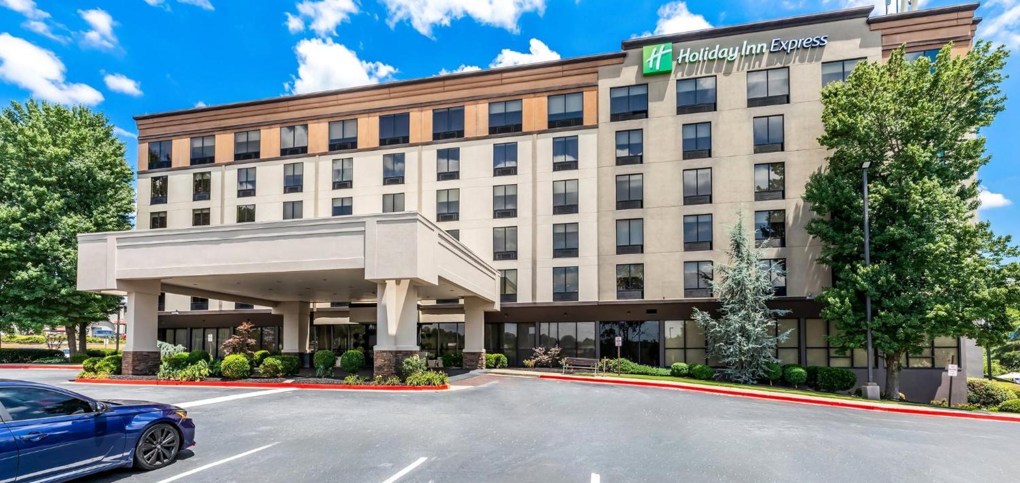 Holiday Inn Express Atlanta Galleria-Ballpark Area By Ihg Smyrna Esterno foto